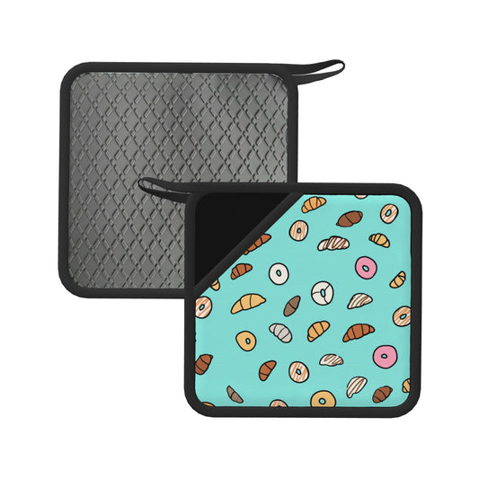 Set of 2 Square Silicone Heat-Resistant Mats 18×18cm – Cute Bakery Cartoon Design Kitchen Pads