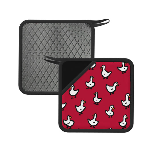 Set of 2 Square Silicone Heat-Resistant Mats 18×18cm – Cute Cartoon Goose Design Kitchen Pads